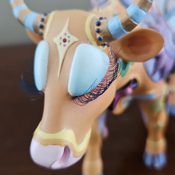 Cow Parade Painted Cow With Wings - Picture 5 of 10